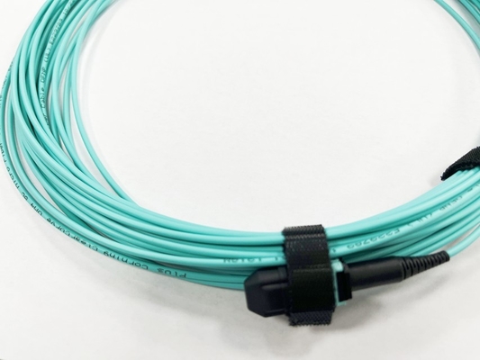 8F OM4 2 мм OD MPO(F)-MPO(F) тип B OFNP с низкими потерями 13 м
